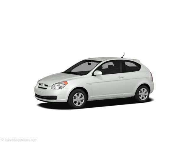 2010 Hyundai Accent's photo