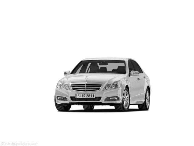 2010 Mercedes-Benz E-Class's photo