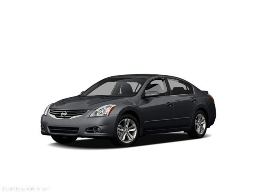 Used 2010 Nissan Altima 3.5 SR 4dr Car