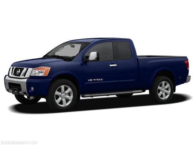 2010 Nissan Titan SE's photo