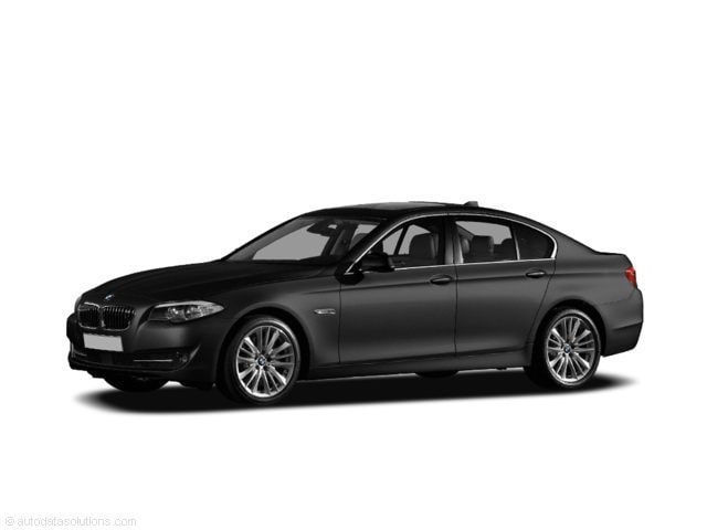 2011 BMW 5 Series 535i xDrive Sedan's photo