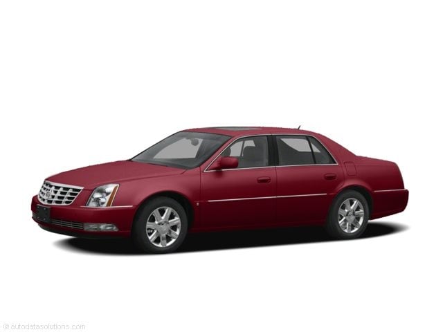 2011 Cadillac DTS's photo