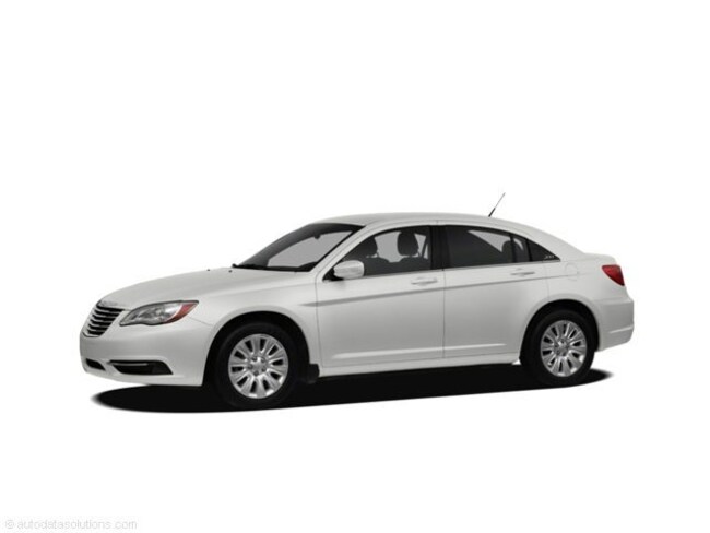 2011 Chrysler 200 Touring Sedan