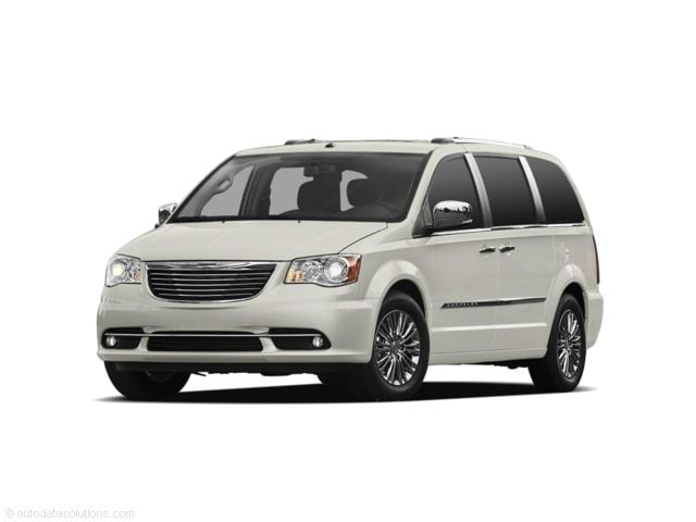 Chrysler Town & Country's photo