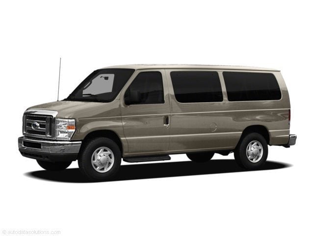 2011 Ford E-Series's photo