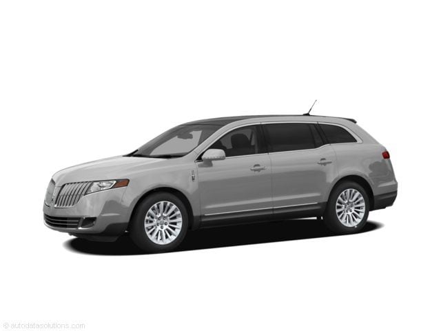 2011 Lincoln MKT Base's photo