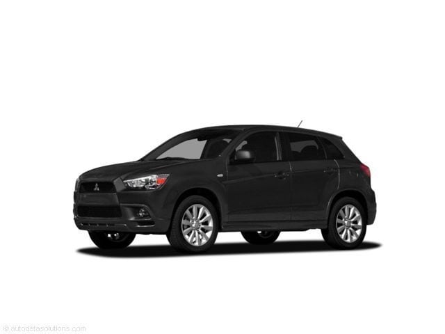 2011 Mitsubishi Outlander Sport SE's photo
