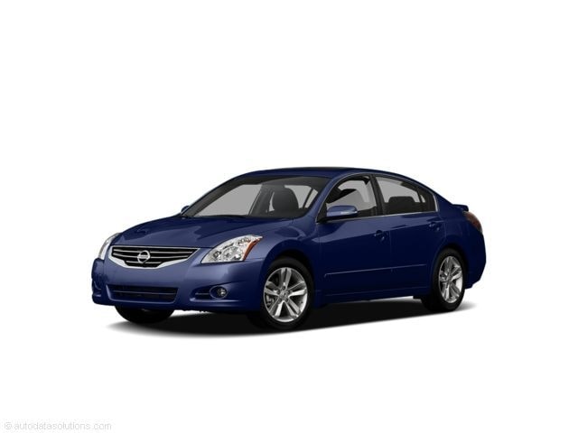 2011 Nissan Altima SR's photo