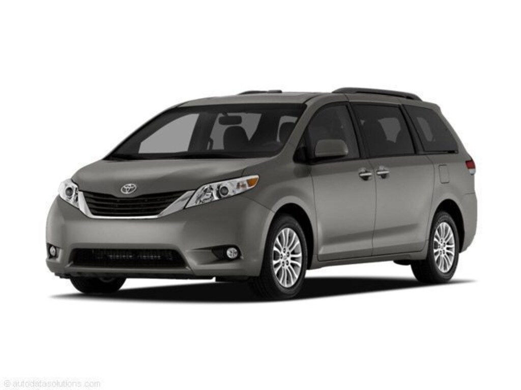 Used 2011 Toyota Sienna LE V6 Minivan
