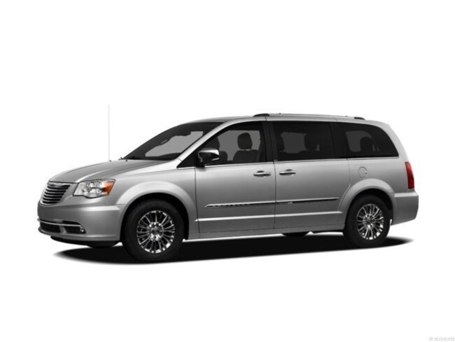 2012 Chrysler Town & Country Touring Van LWB Passenger Van
