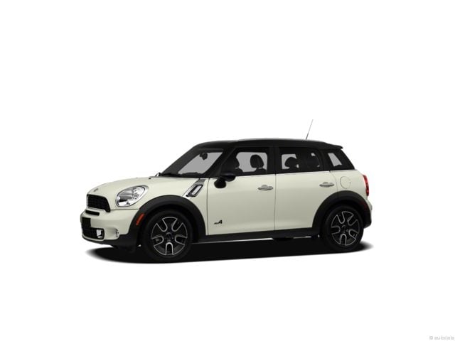 2012 MINI Cooper Countryman Base Hero Image