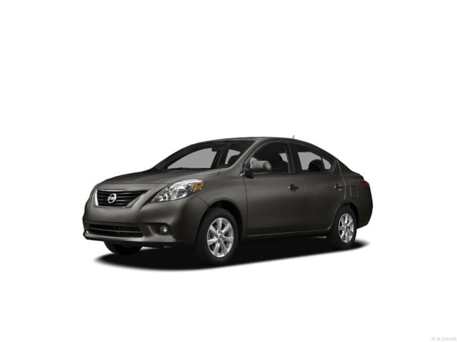 2012 Nissan Versa SV