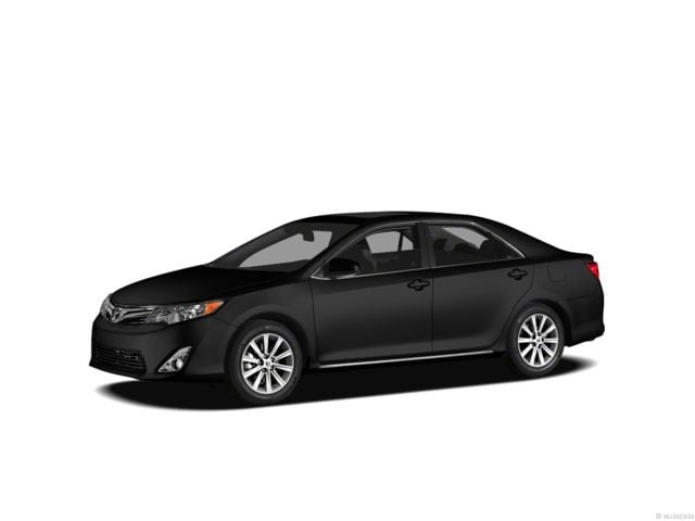 2012 Toyota Camry XLE -
                Waukesha, WI