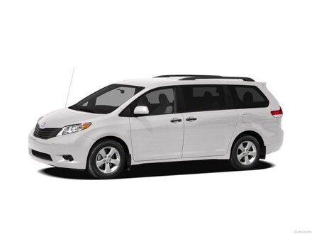 2012 Toyota Sienna LE Van