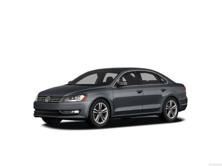 2012 Volkswagen Passat 2.5 SEL Sedan