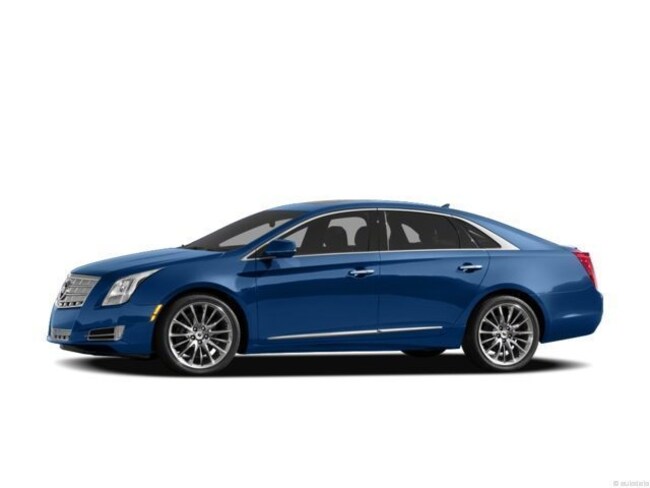 2013 CADILLAC XTS Platinum Car