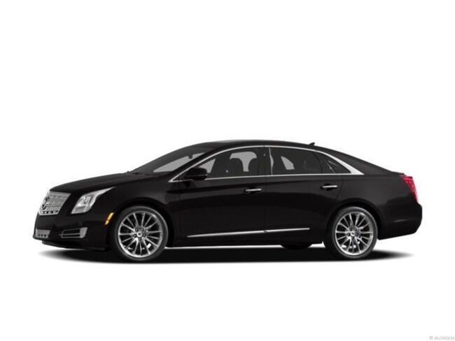 2013 CADILLAC XTS Platinum Car