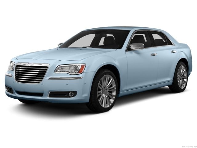 2013 Chrysler 300 C's photo