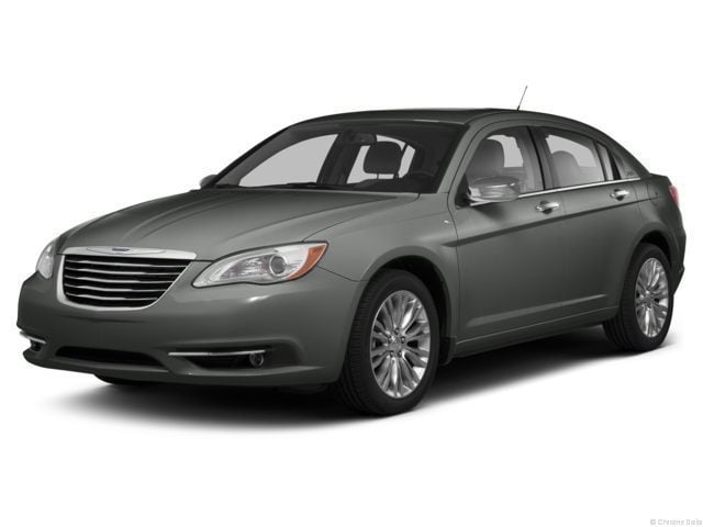 2013 Chrysler 200 LX's photo