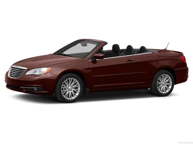 2013 Chrysler 200 Limited Convertible's photo