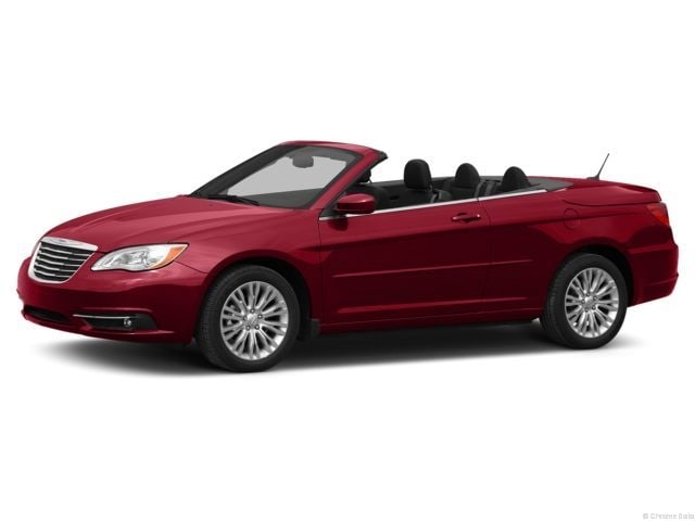 2013 Chrysler 200 Limited Convertible's photo