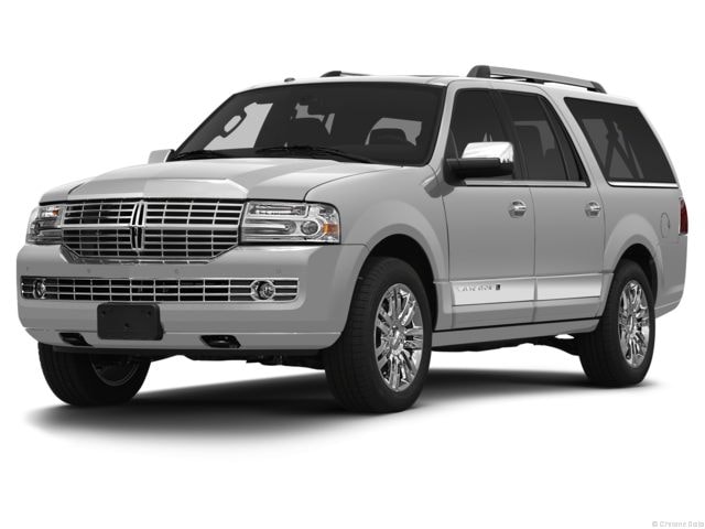 2013 Lincoln Navigator Base's photo