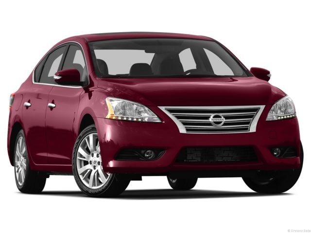 2013 Nissan Sentra SR's photo