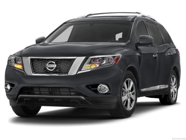 2013 Nissan Pathfinder SV's photo