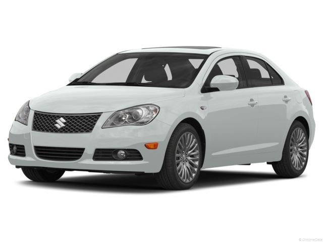 2013 Suzuki Kizashi SE's photo