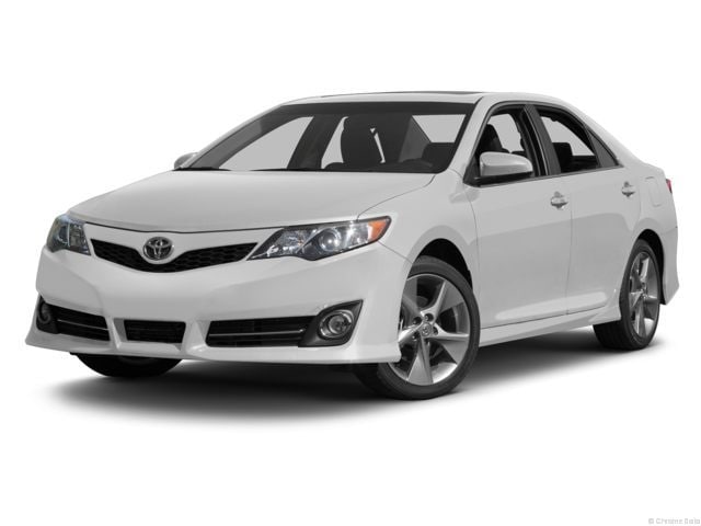 2013 Toyota Camry SE's photo