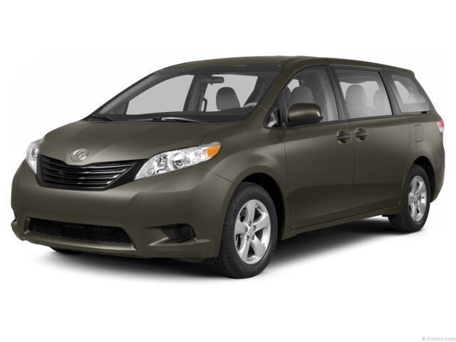Used 2013 Toyota Sienna XLE Van for sale in Houston