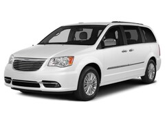 2014 Chrysler Town & Country Touring Van