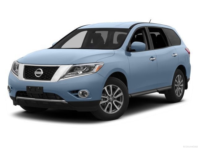 2014 Nissan Pathfinder SV's photo