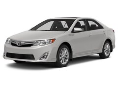 2014 Toyota Camry SE Sedan