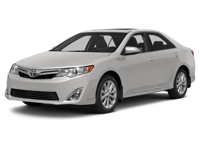 2014 Toyota Camry LE Hero Image