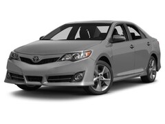 2014 Toyota Camry XLE Sedan