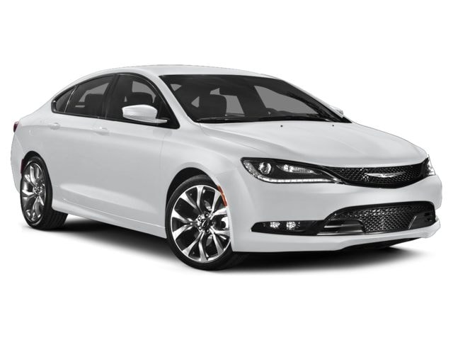 2015 Chrysler 200 S's photo