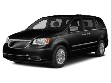 2015 Chrysler Town & Country Touring Van
