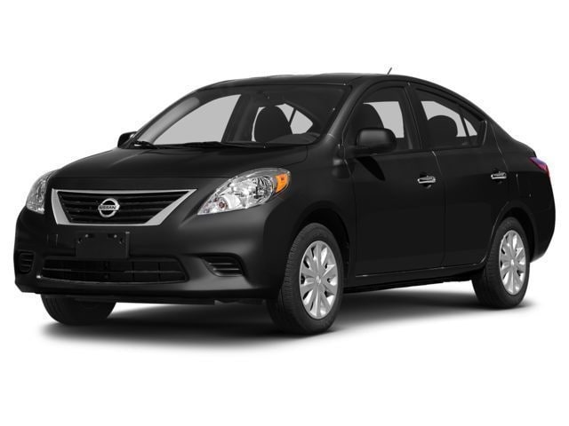2015 Nissan Versa's photo