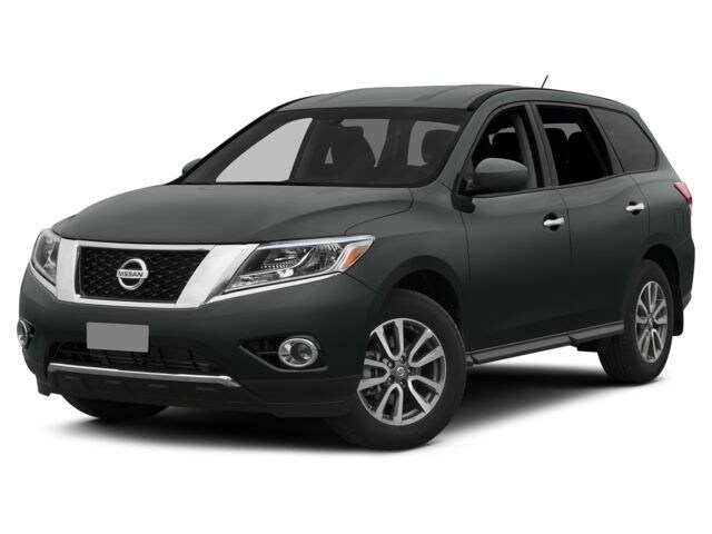 2015 Nissan Pathfinder SV photo 1