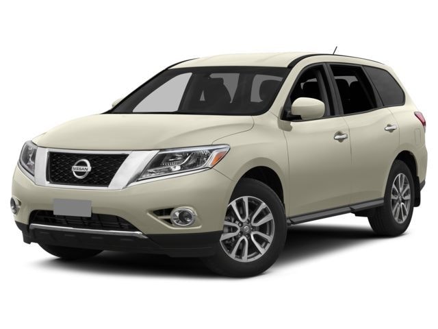 2015 Nissan Pathfinder SV's photo