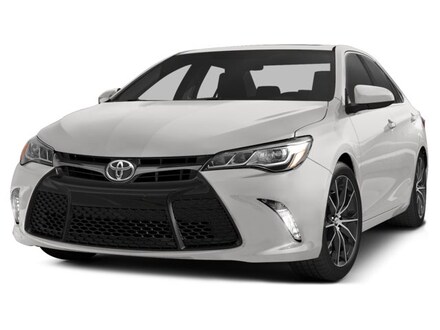 2015 Toyota Camry SE Sedan