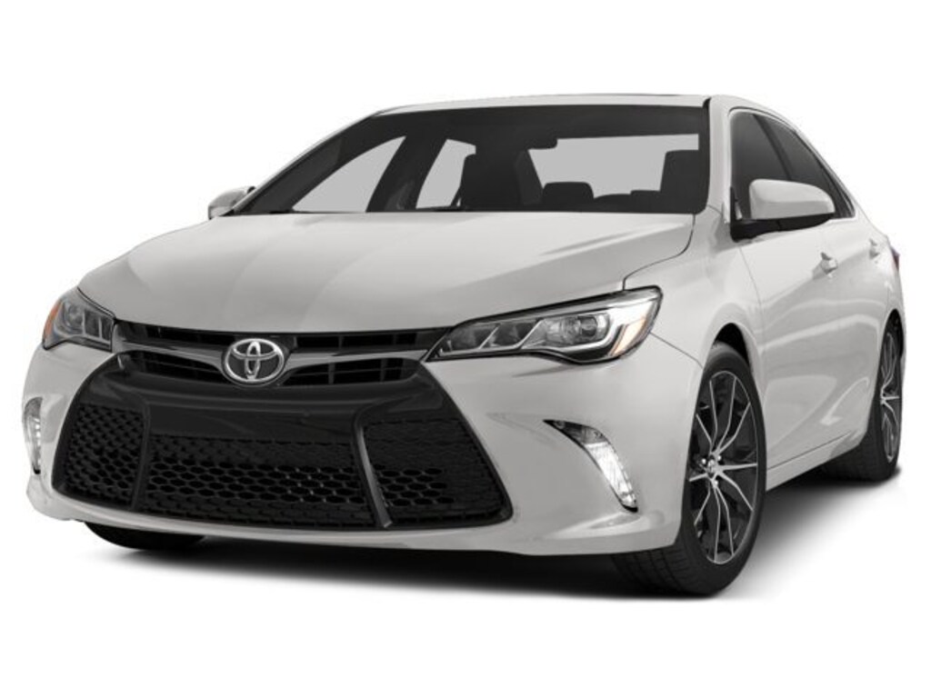Used 2015 Toyota Camry XSE Sedan