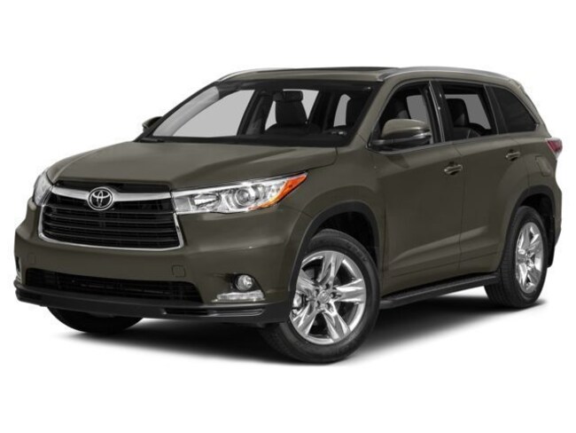 2015 Toyota Highlander LE AWD  V6