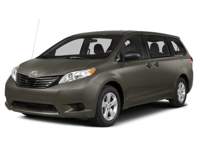 2015 Toyota Sienna LE's photo