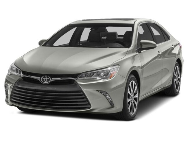 2016 Toyota Camry XLE Sedan