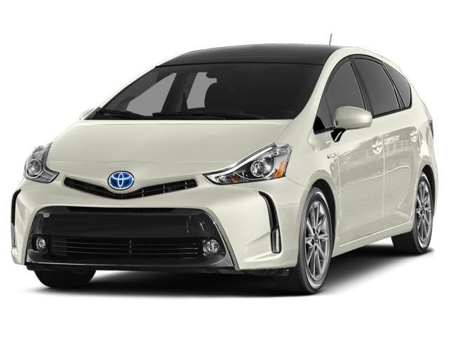 2016 Toyota Prius v Three's photo