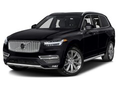 2016 Volvo XC90 T6 Momentum AWD  T6 Momentum