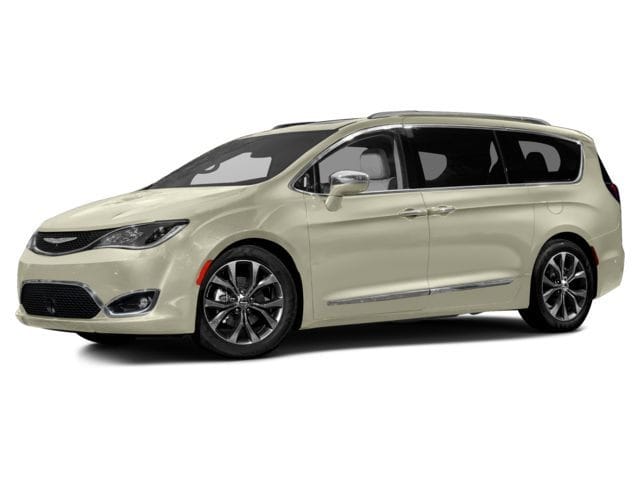 2017 Chrysler Pacifica Touring -
                Waukesha, WI