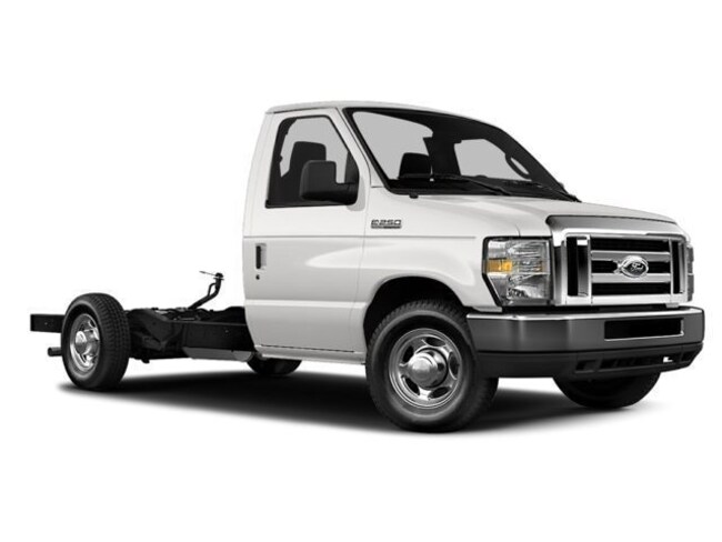 2017 Ford E-350 Cutaway Base Truck